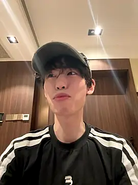 Snapshot of 1a1a1alll chatting on September 2025 02:39:02 PM 1a1a1alll online show from September 2025 02:39:02 PM