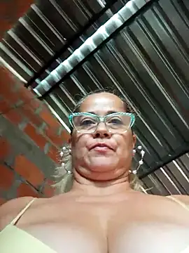 natally ross21 online show from September 2025 12:40:02 PM