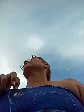 natally ross21 online show from December 2025 12:21:02 PM