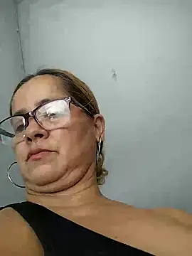 natally ross21 online show from June 2026 08:33:02 PM