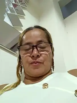 natally ross21 online show from June 2026 10:58:02 PM