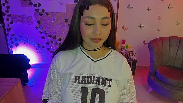 Snapshot of Fiore_Sanz_ chatting on March 2026 03:00:02 AM Fiore Sanz online show from March 2026 03:00:02 AM