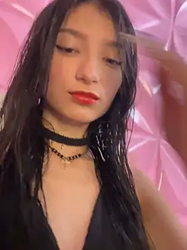 loly-yandere online show from January 2025 01:08:02 PM