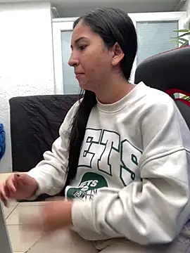 luna asss online show from February 2025 01:35:02 PM