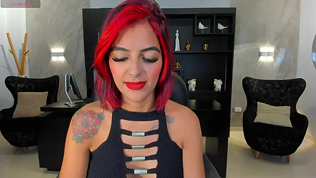Snapshot of VictoriaMilan_ chatting on January 2025 12:22:02 AM VictoriaMilan online show from January 2025 12:22:02 AM