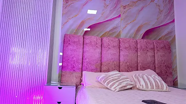 kendal rossi online show from February 2026 11:58:02 AM