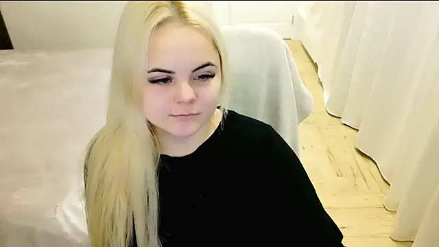 lovely-eyes online show from January 2025 09:25:01 PM