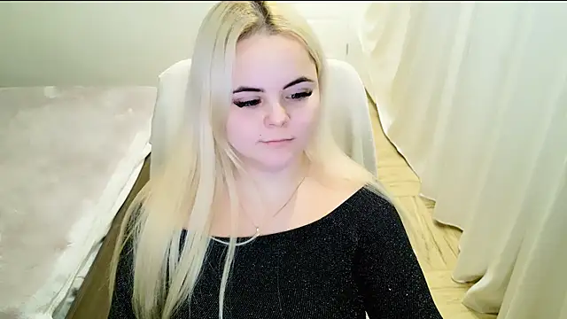 lovely-eyes online show from February 2025 12:32:02 AM