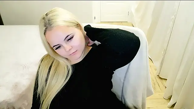 lovely-eyes online show from March 2025 12:37:02 AM