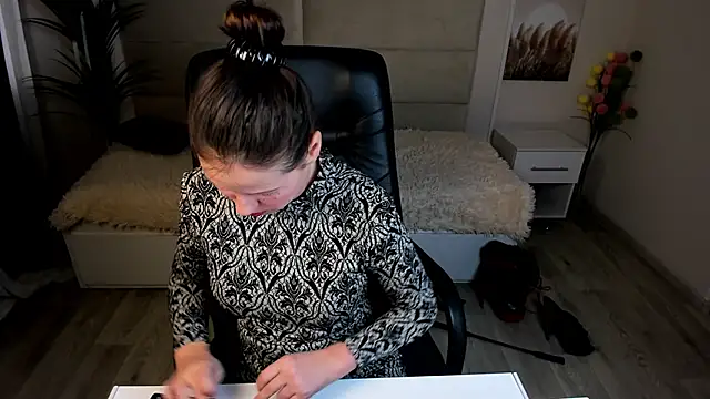 Dana  dom online show from February 2025 02:01:02 AM