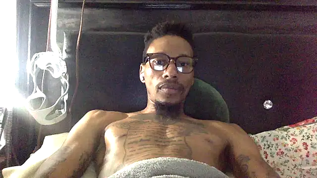 KingDerRico online show from September 2025 10:32:01 PM