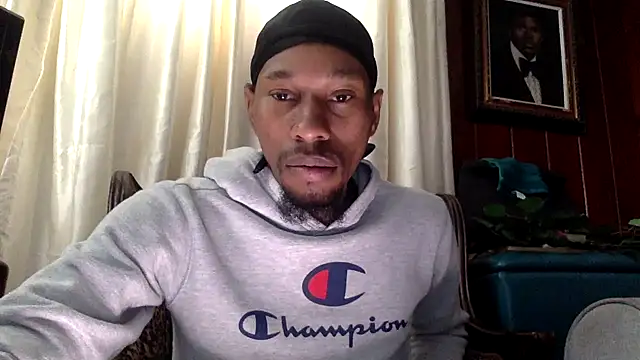 KingDerRico online show from November 2025 05:01:02 PM