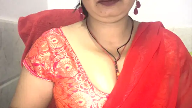 Snapshot of Gulaboo_bhabi chatting on April 2026 11:35:01 PM Gulaboo bhabi online show from April 2026 11:35:01 PM