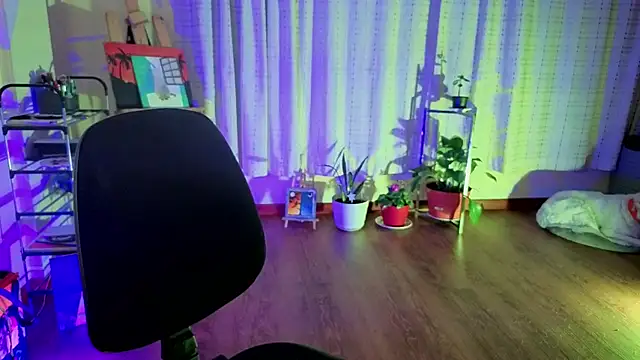 Snapshot of Zoe--khalL chatting on April 2026 03:40:02 AM Zoe--khalL online show from April 2026 03:40:02 AM