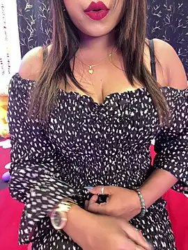 Snapshot of beauty_alina chatting on March 2026 04:57:02 PM beauty alina online show from March 2026 04:57:02 PM