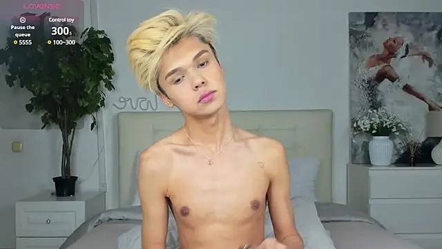 Felix Rey online show from March 2025 02:48:02 PM