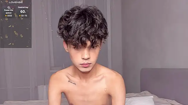 Snapshot of Felix_Rey chatting on July 2026 09:29:01 PM Felix Rey online show from July 2026 09:29:01 PM