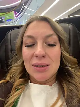 Snapshot of Sweet___Emily chatting on January 2026 01:27:02 PM Sweet Emily online show from January 2026 01:27:02 PM