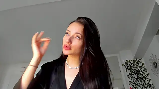 IreneVON online show from January 2025 08:51:02 AM