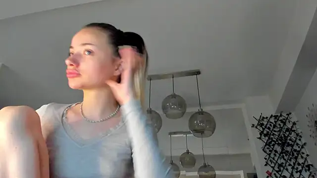 IreneVON online show from January 2025 05:20:02 AM