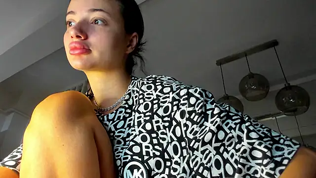 IreneVON online show from September 2025 04:14:02 AM