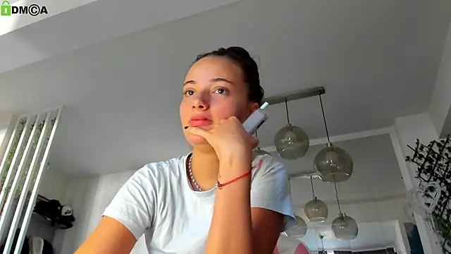 Snapshot of IreneVON chatting on July 2026 04:38:02 AM IreneVON online show from July 2026 04:38:02 AM