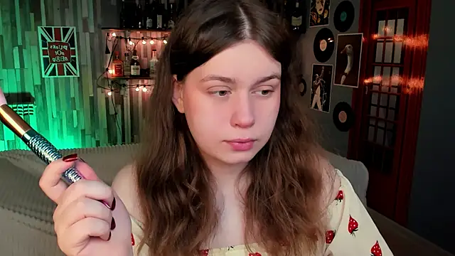 FioraMarmoris online show from April 2026 07:12:01 AM