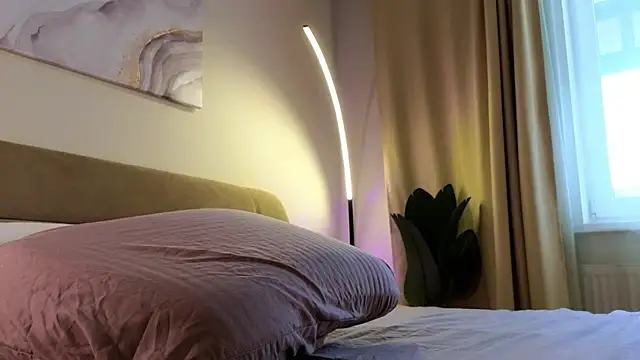 Eva Natsumi online show from February 2025 12:36:01 PM