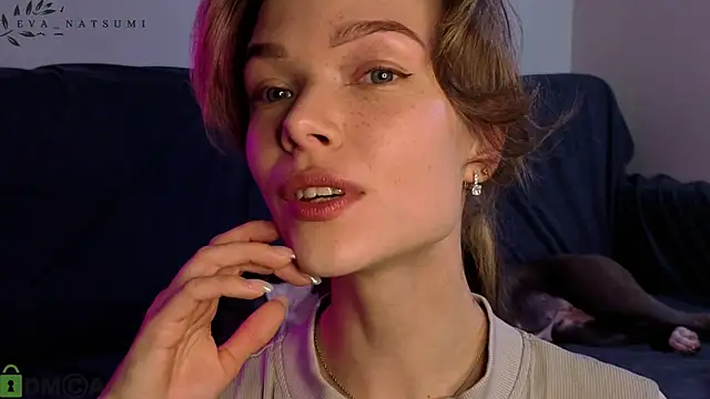 Eva Natsumi online show from October 2025 04:51:01 PM