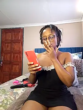 Queen-Chocolate online show from February 2025 11:16:02 AM