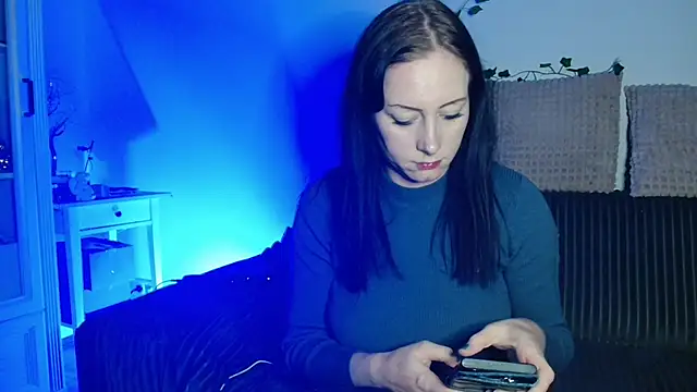 Snapshot of Jasmin-White chatting on October 2025 04:47:02 PM Jasmin-White online show from October 2025 04:47:02 PM