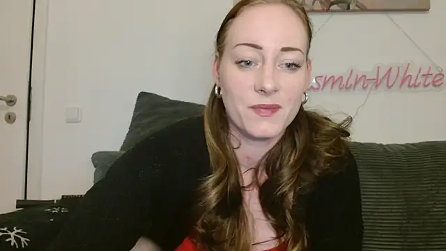 Snapshot of Jasmin-White chatting on February 2026 11:58:02 PM Jasmin-White online show from February 2026 11:58:02 PM