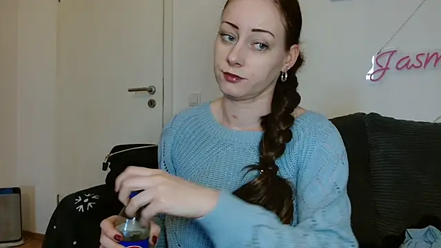 Snapshot of Jasmin-White chatting on March 2026 02:02:02 PM Jasmin-White online show from March 2026 02:02:02 PM