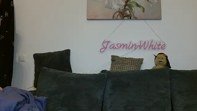 Snapshot of Jasmin-White chatting on March 2026 12:14:01 AM Jasmin-White online show from March 2026 12:14:01 AM