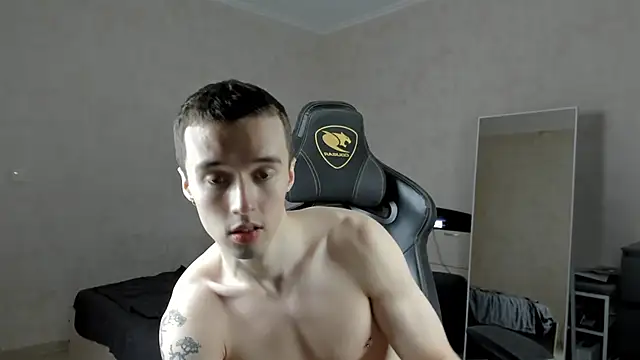 MasonWarholl online show from January 2025 06:21:01 PM