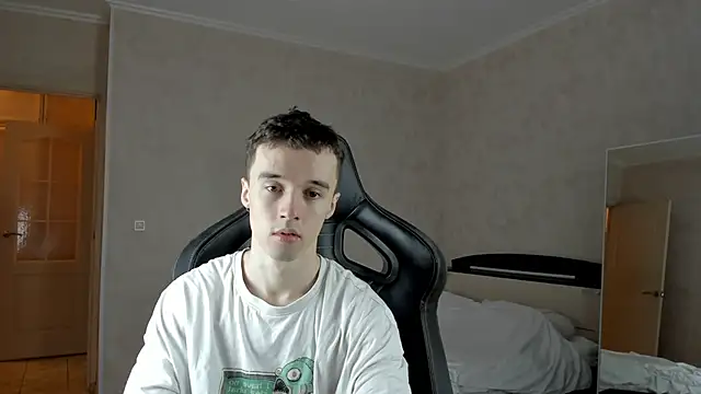 MasonWarholl online show from March 2025 01:40:02 PM