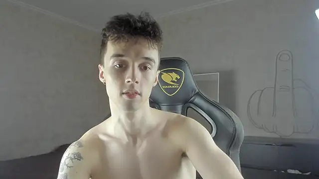 MasonWarholl online show from October 2025 04:14:02 PM