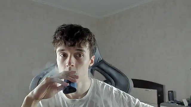 MasonWarholl online show from February 2026 10:44:01 PM