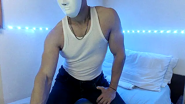 Snapshot of Alexx_Fit023 chatting on December 2024 09:22:02 PM Alexx Fit023 online show from December 2024 09:22:02 PM