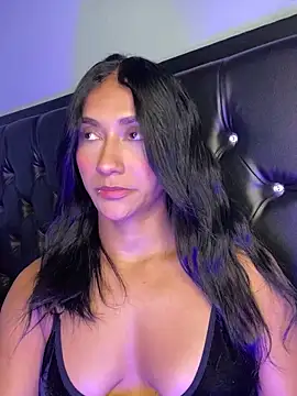 Snapshot of mailyreid chatting on October 2025 02:48:01 AM mailyreid online show from October 2025 02:48:01 AM