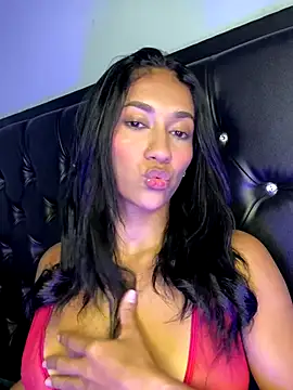 Snapshot of mailyreid chatting on October 2025 03:42:02 AM mailyreid online show from October 2025 03:42:02 AM