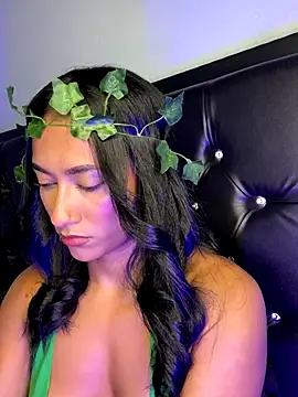 Snapshot of mailyreid chatting on November 2025 04:36:01 AM mailyreid online show from November 2025 04:36:01 AM