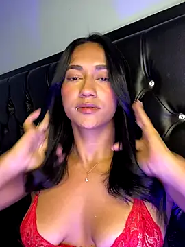 Snapshot of mailyreid chatting on November 2025 08:24:01 AM mailyreid online show from November 2025 08:24:01 AM