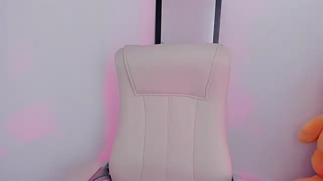 Snapshot of little-eli chatting on March 2025 07:11:02 PM little-eli online show from March 2025 07:11:02 PM