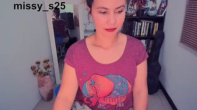 Snapshot of gigi_stephans chatting on March 2026 02:52:01 AM gigi stephans online show from March 2026 02:52:01 AM