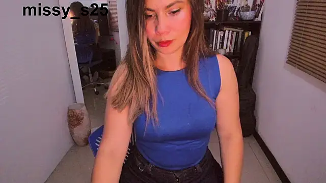 Snapshot of gigi_stephans chatting on March 2026 01:55:02 AM gigi stephans online show from March 2026 01:55:02 AM