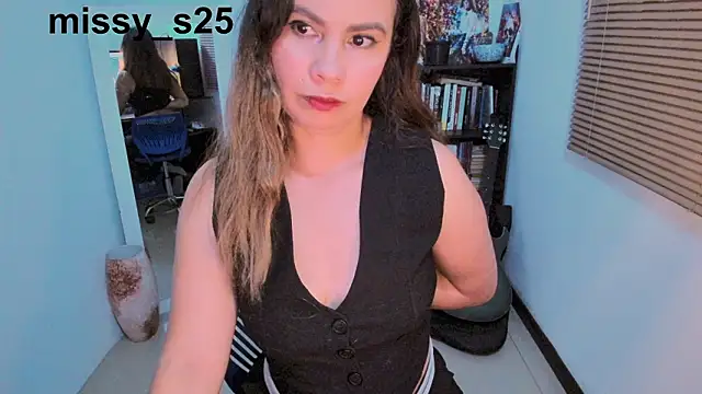 Snapshot of gigi_stephans chatting on March 2026 02:17:01 AM gigi stephans online show from March 2026 02:17:01 AM