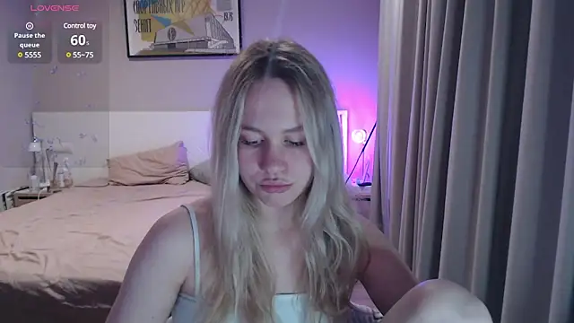 annabel8 online show from December 2024 07:45:02 PM