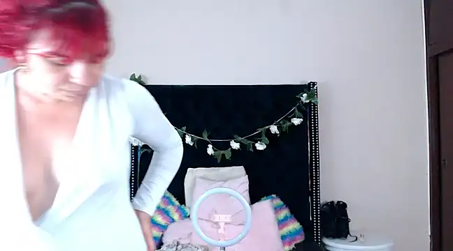 Snapshot of VioletaaaSlave chatting on March 2025 02:21:01 PM VioletaaaSlave online show from March 2025 02:21:01 PM