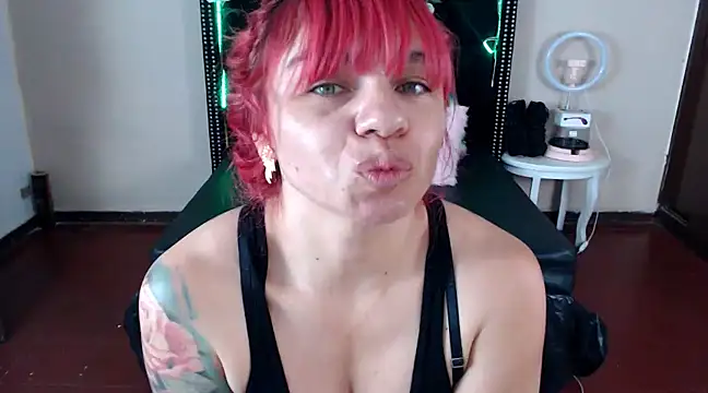 Snapshot of VioletaaaSlave chatting on March 2025 12:46:02 PM VioletaaaSlave online show from March 2025 12:46:02 PM